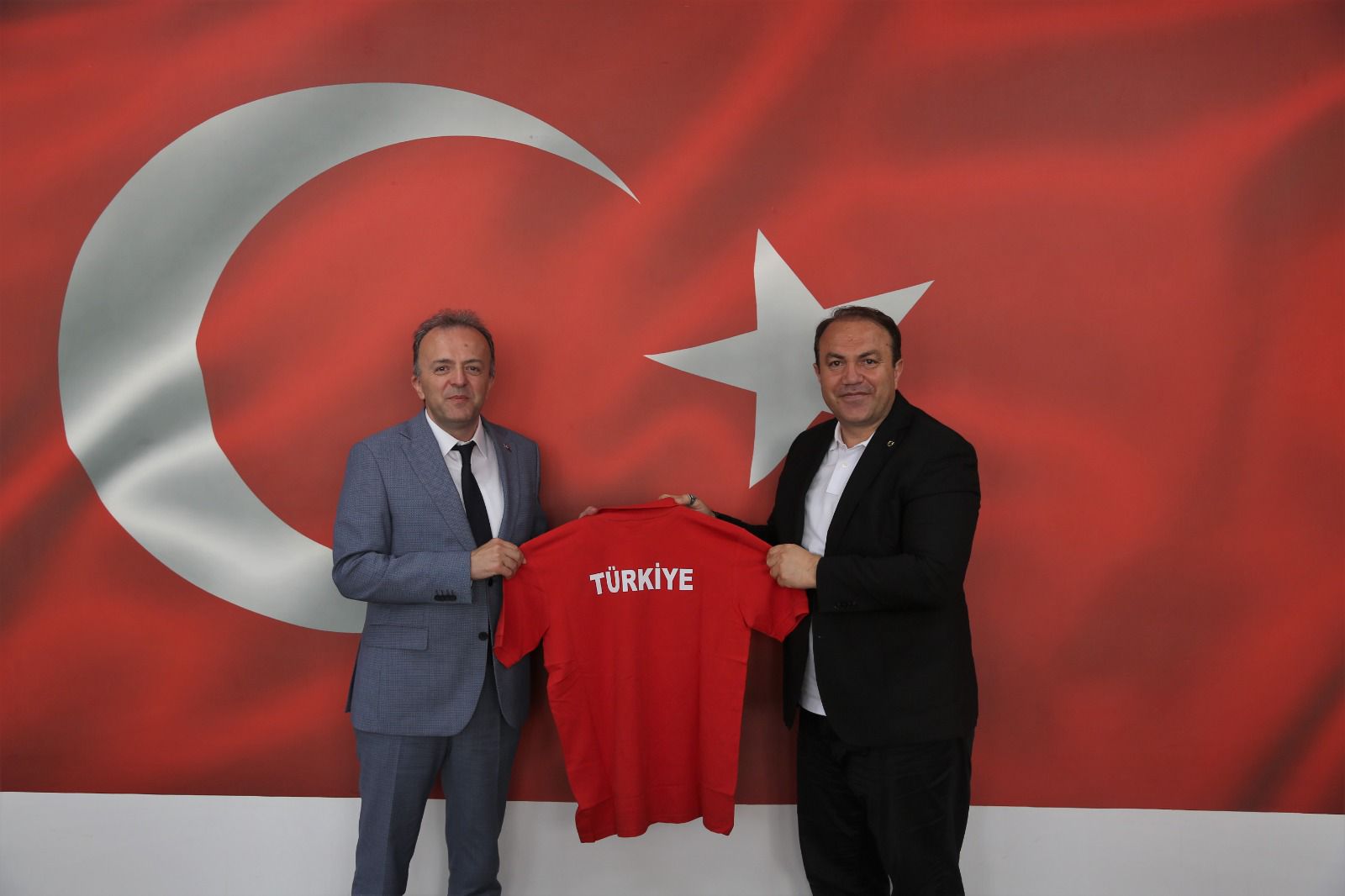 BAKAN YARDIMCISI DURAN’DAN SPOR İL MÜDÜRLÜĞÜNE ZİYARET