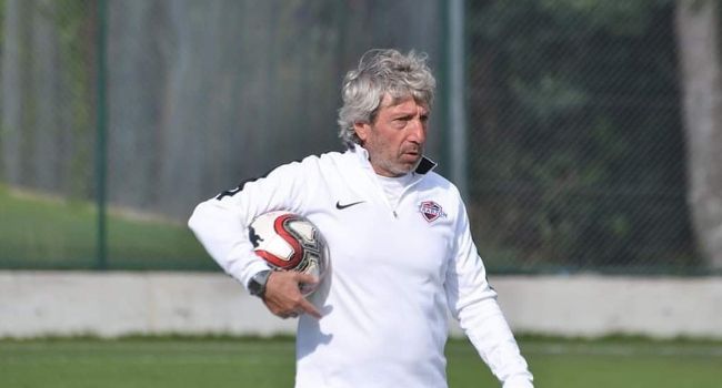 BU SEZON 3. HOCA DEĞİŞİKLİĞİ