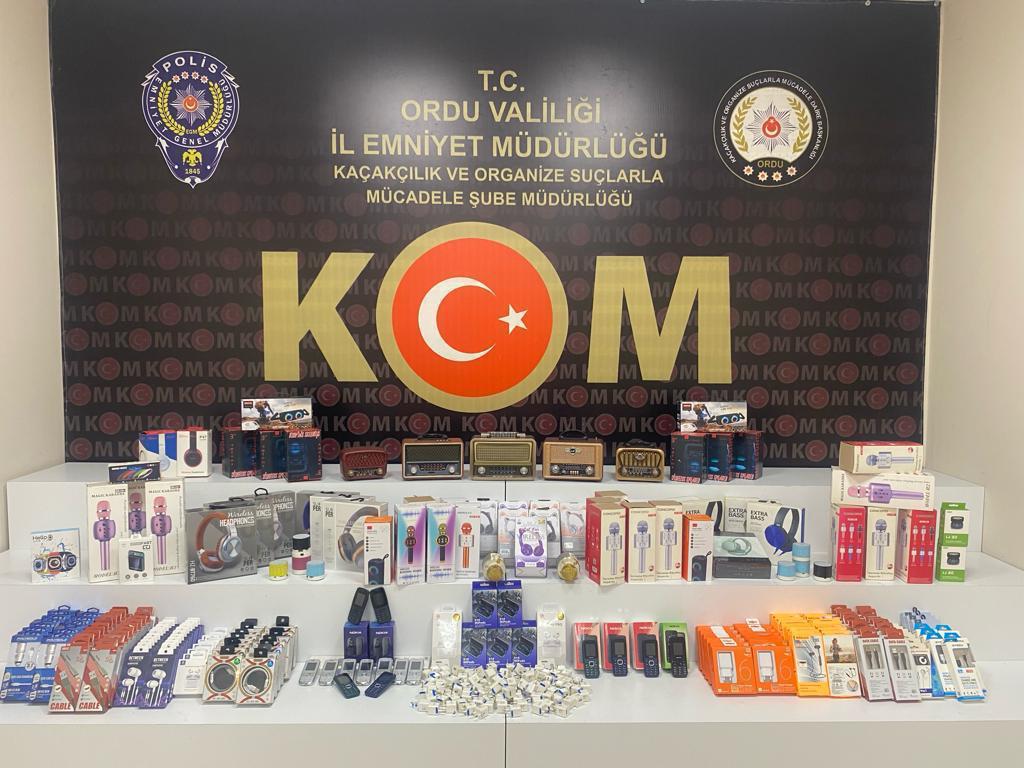 FATSA’DA 5 İŞ YERİNDE BİRÇOK KAÇAK MALZEME YAKALANDI