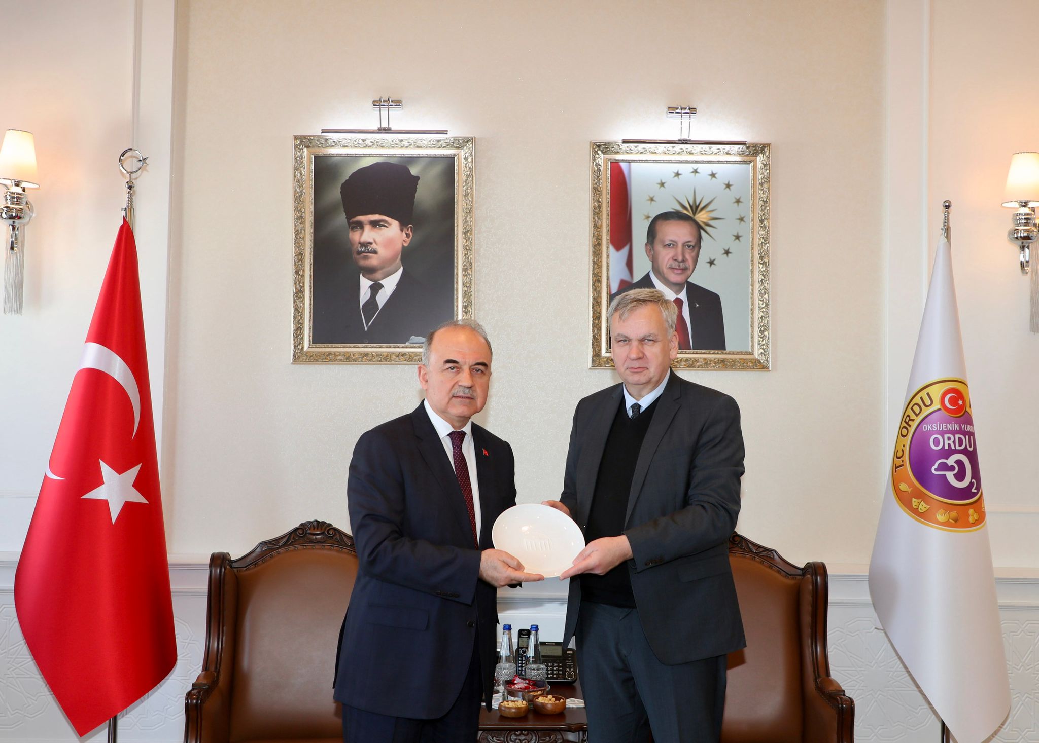 Almanya’nın Ankara Büyükelçisi Schulz, Vali Erol’u Ziyaret Etti