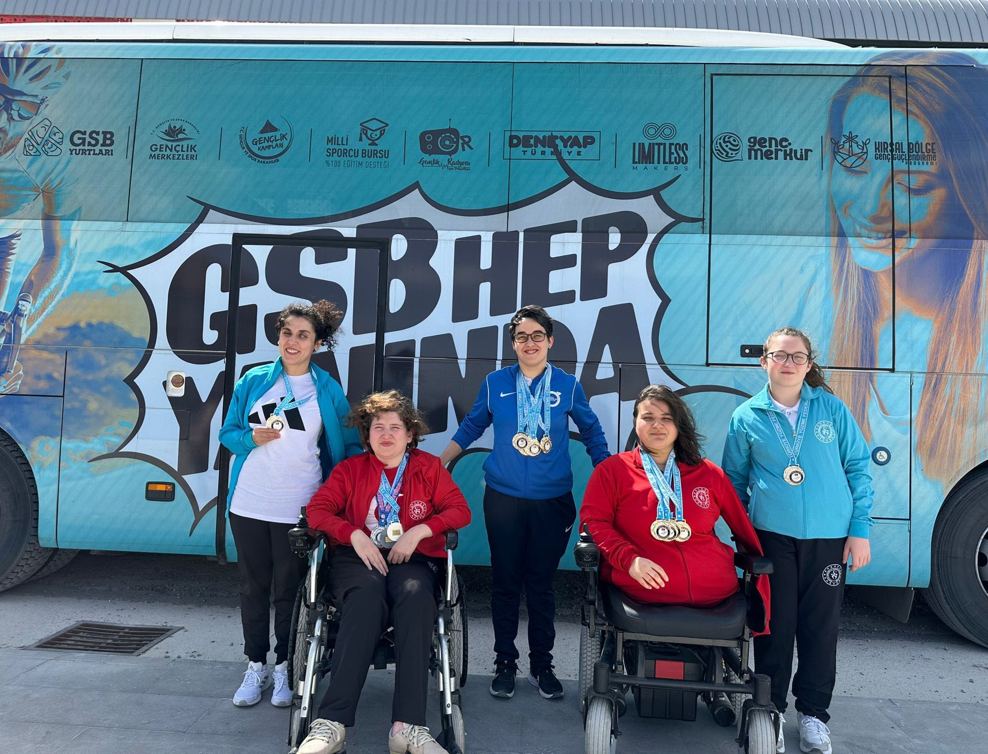 Para Yüzme’de Ordu Madalyaları Topladı