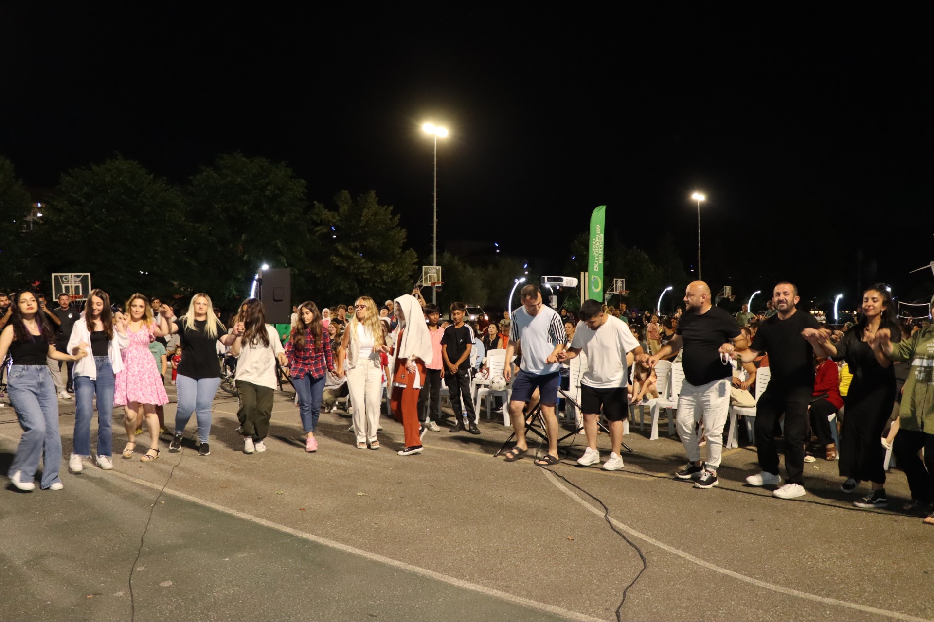 ALTINORDULULAR DOYASIYA EĞLENDİ