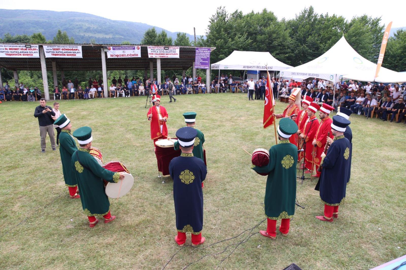 916. YAĞLI GÜREŞ VE KÜLTÜR FESTİVALİNİN AÇILIŞI YAPILDI