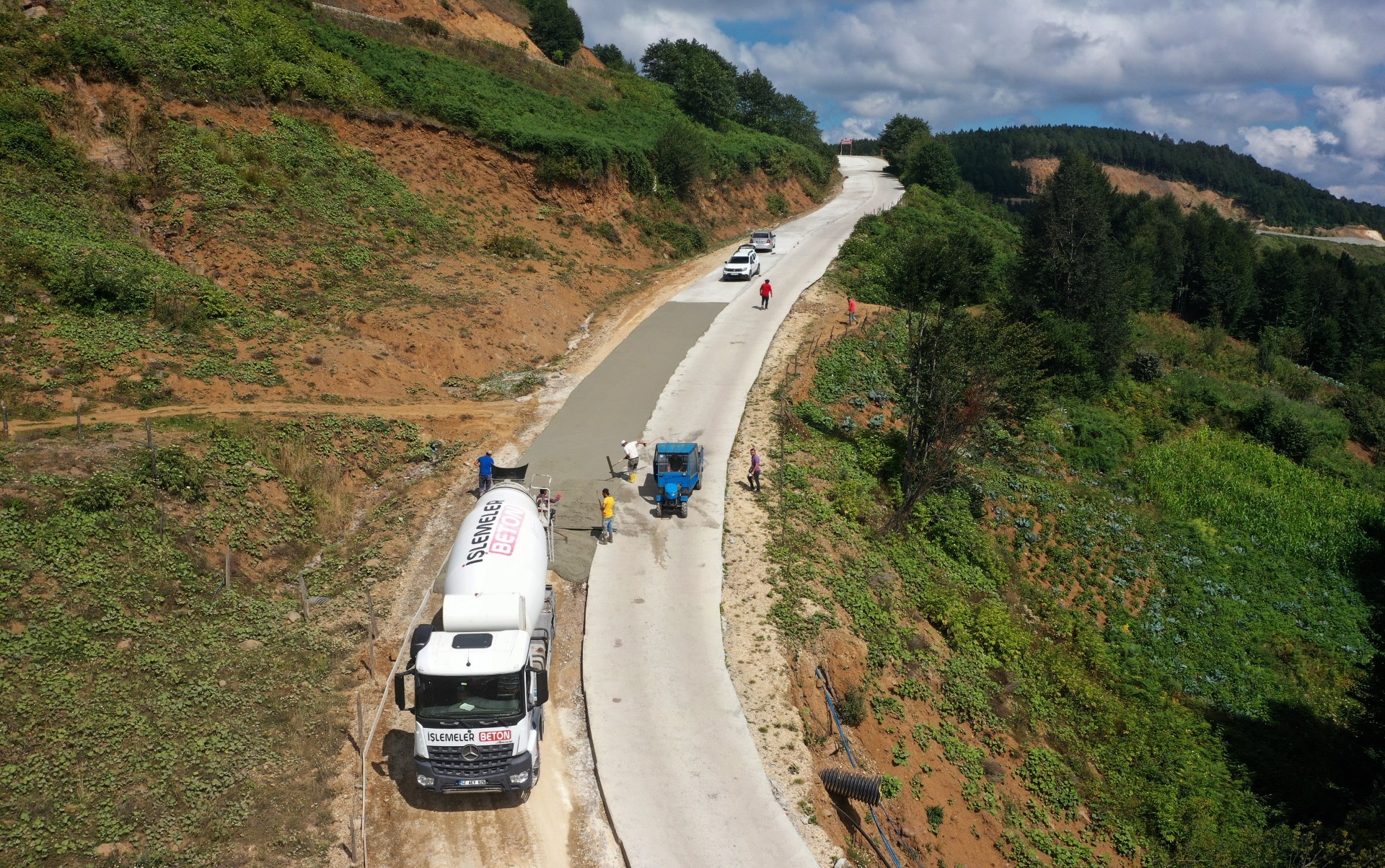 KORGAN’DA BETON YOL SEVİNCİ