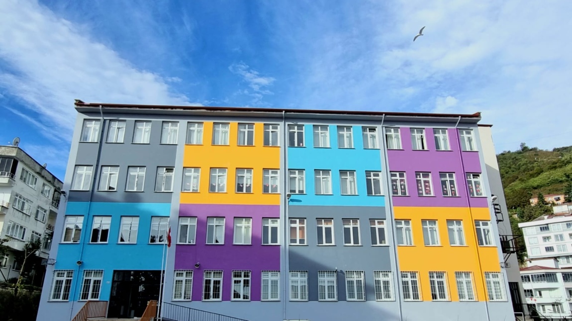 YÜREKLERİ YAKAN KAZADA MİNİK MİRAY HAYATINI KAYBETTİ