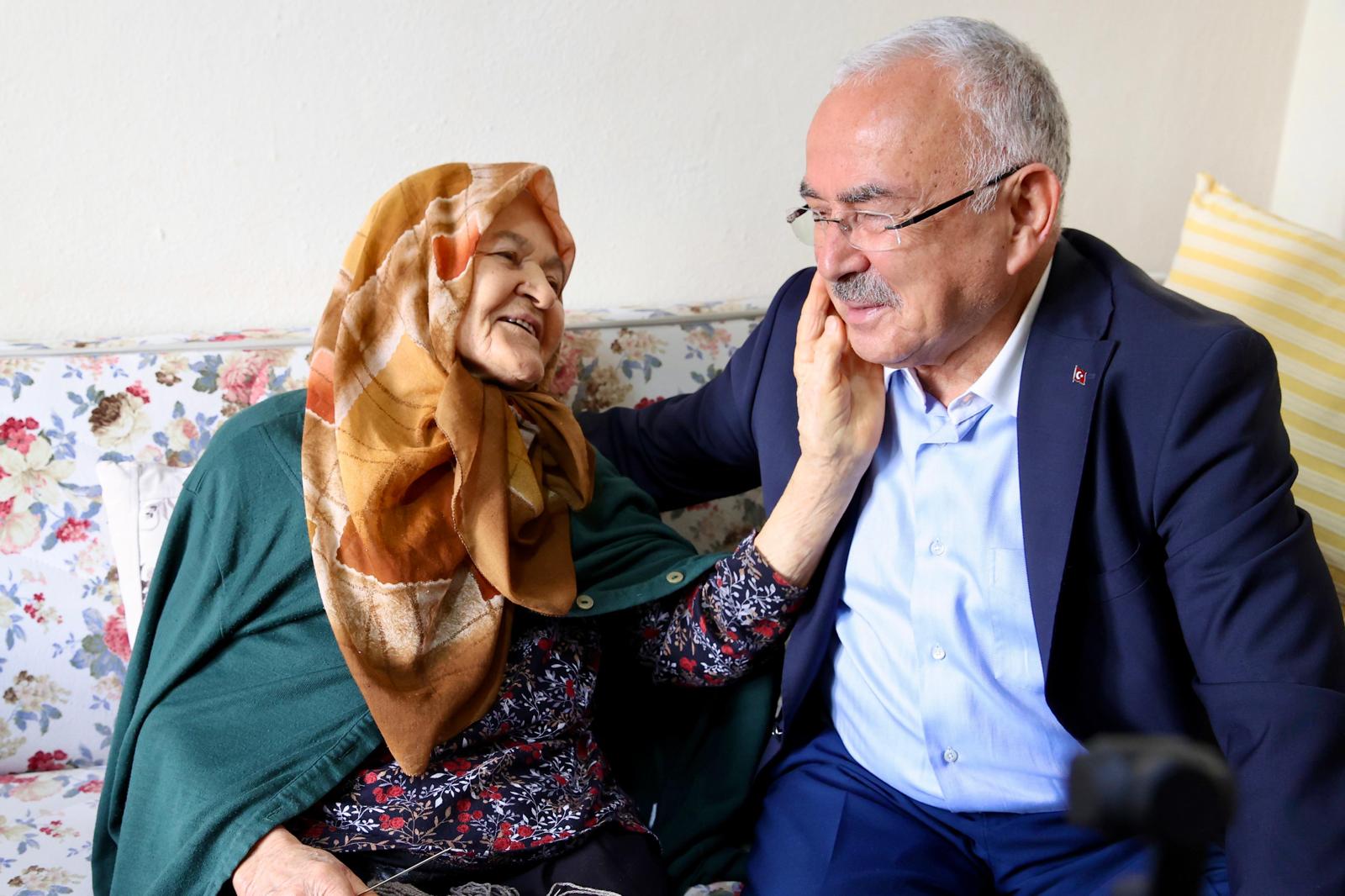 BAŞKAN GÜLER, 110 YILLIK ÇINARI UNUTMADI