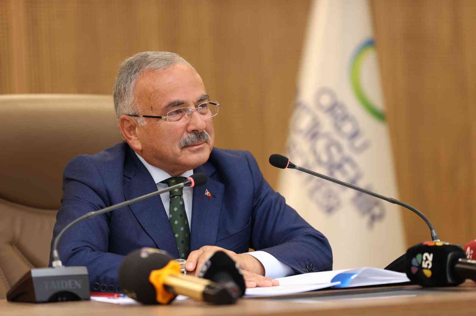 ORDU, HİLMİ GÜLER’İN KAZANDIRDIKLARIYLA AYAKTA DURUYOR