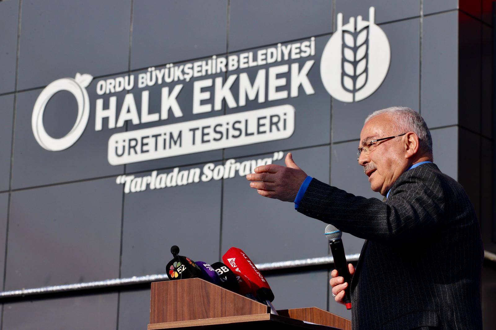 3.5 MİLYON EKMEK VATANDAŞLA BULUŞTU