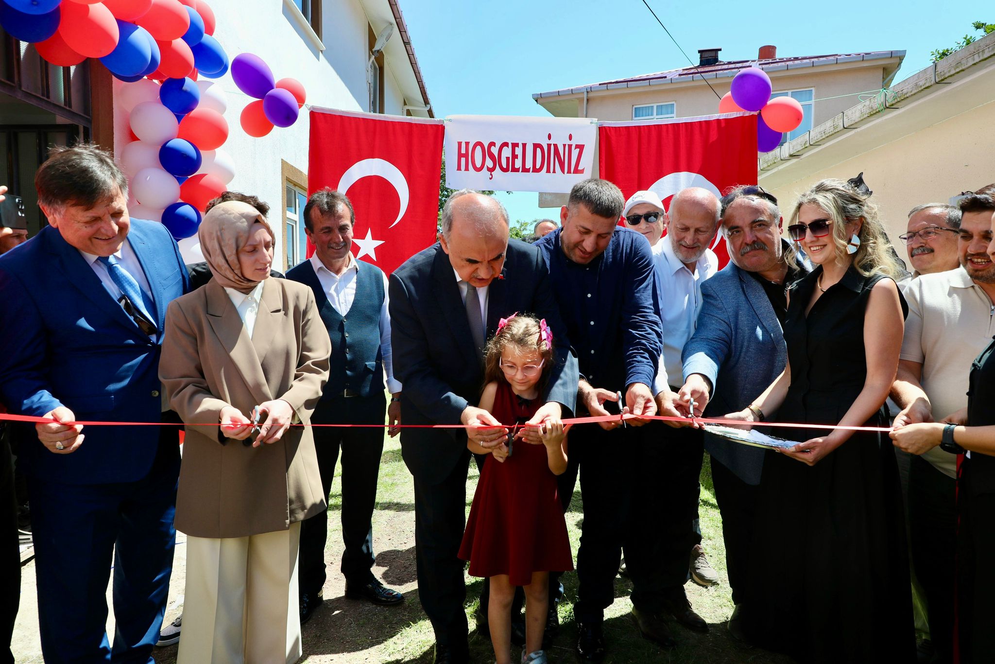 Vali Erol, Ulubey’in Şıhlar Mahallesinde Düzenlenen Resim Sergisinin Açılışına Katıldı