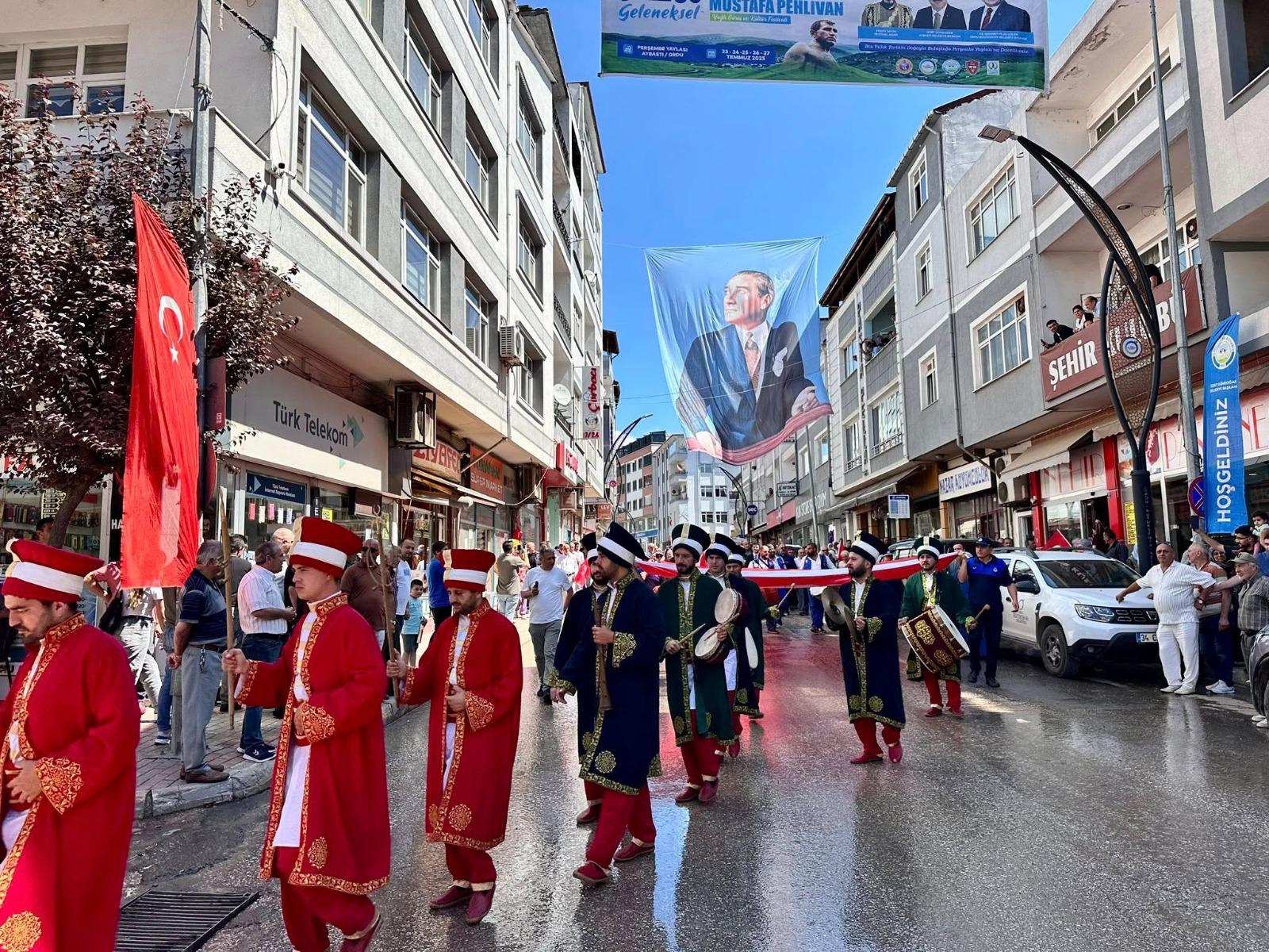 TARİHİ FESTİVALİN AÇILIŞI YAPILDI