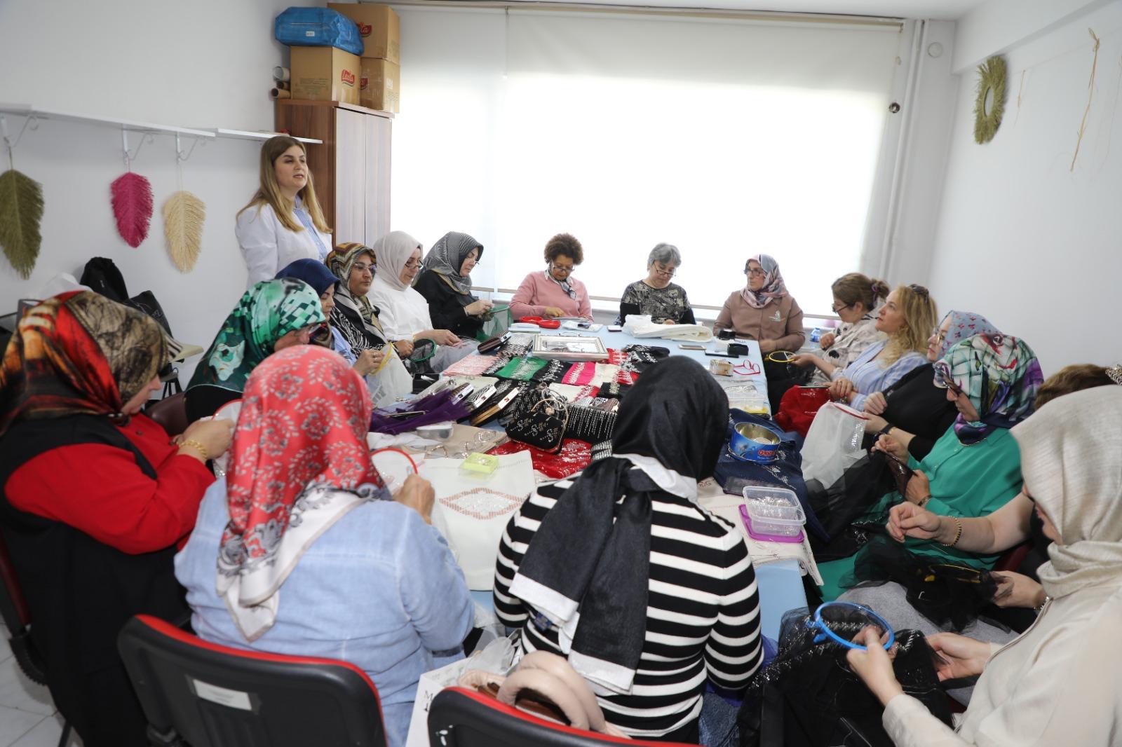 BİR YILDA 6 BİN 477 KURSİYER ÜCRETSİZ EĞİTİM ALDI