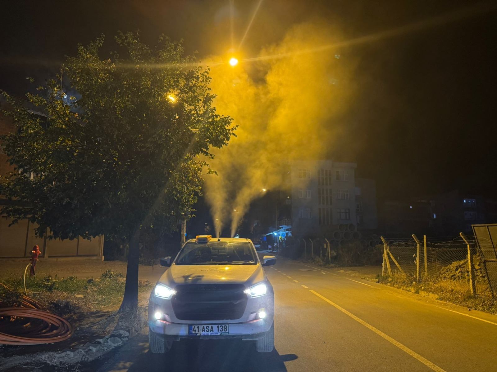 BÜYÜKŞEHİR SİNEKSİZ BİR YAZ İÇİN SAHADA