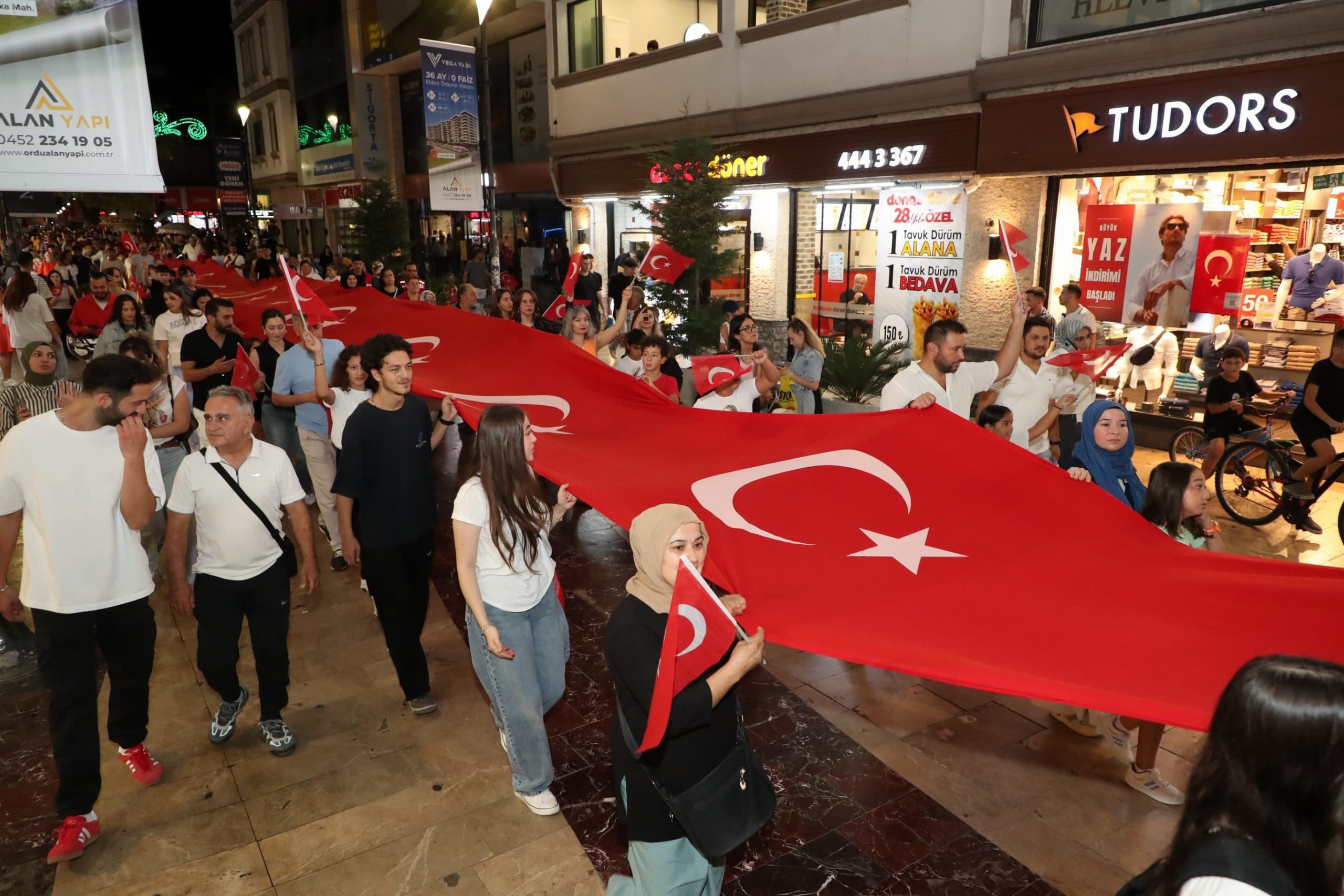 30 Ağustos Zafer Bayramı 103. Yılı Yürüyüşü Yapıldı