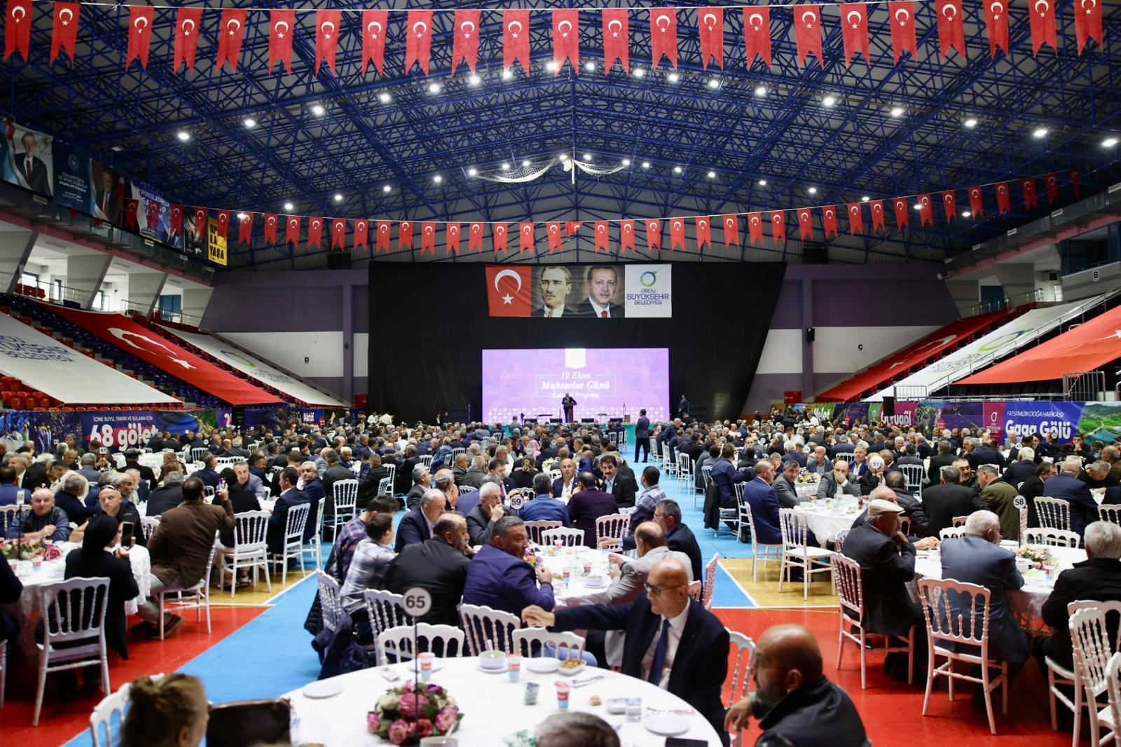 BAŞKAN GÜLER MUHTARLARLA BİR ARAYA GELDİ