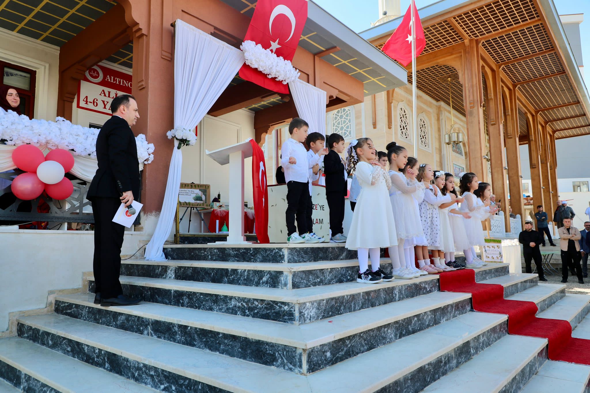 Vali Erol, 4-6 Yaş Kur’an Kursu Açılış Programına Katıldı