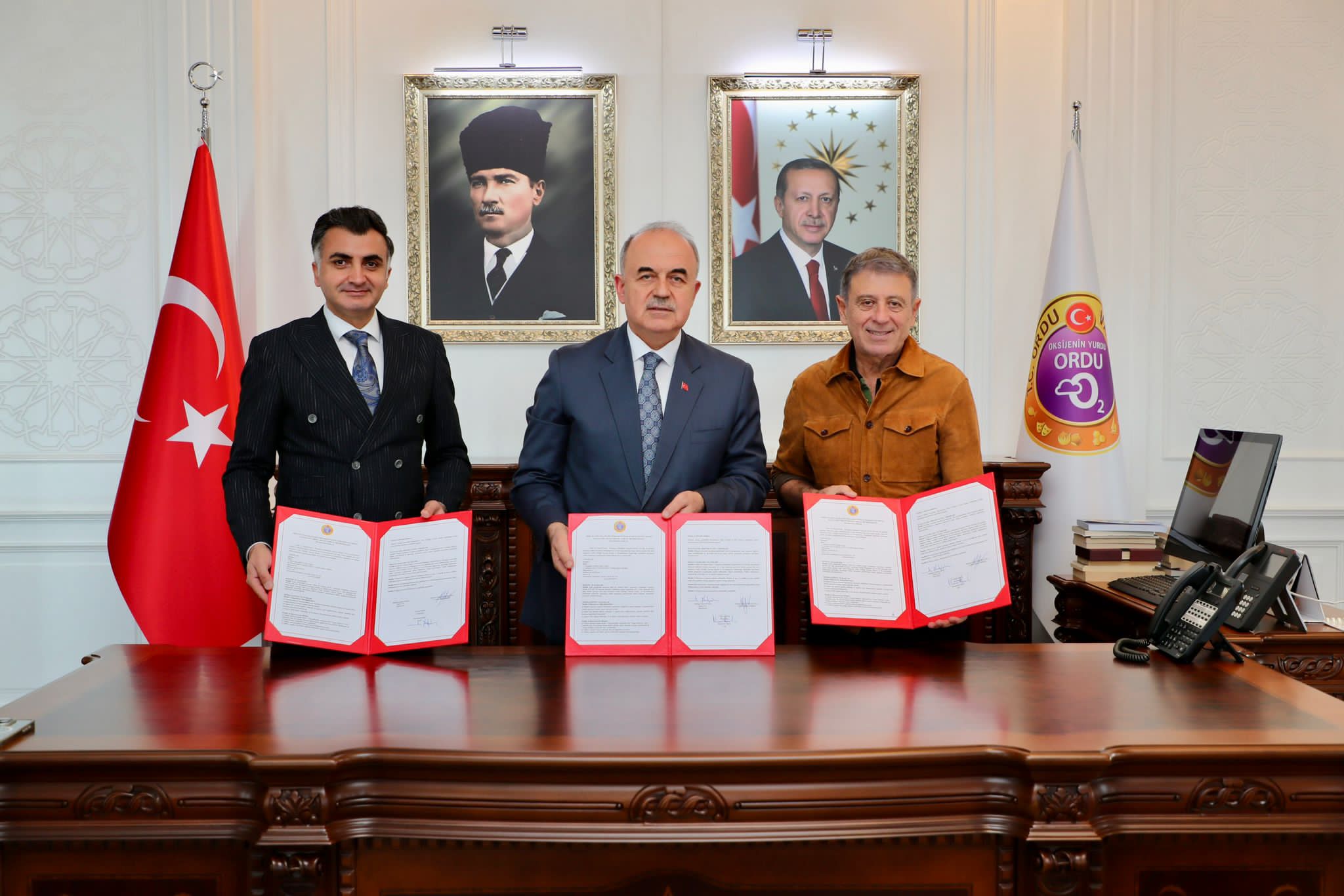 Hayırsever İş İnsanı Mehmet Albayrak Köy Yaşam Merkezi Yapacak