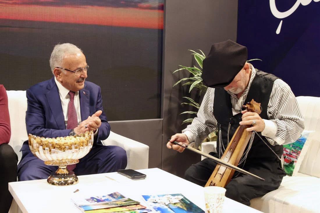 BAŞKAN GÜLER’E İSTANBUL’DA SEVGİ SELİ