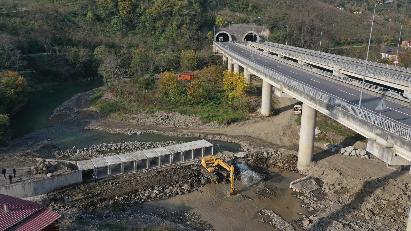 AKÇAOVA IRMAĞI’NA DEV BAKSLAR