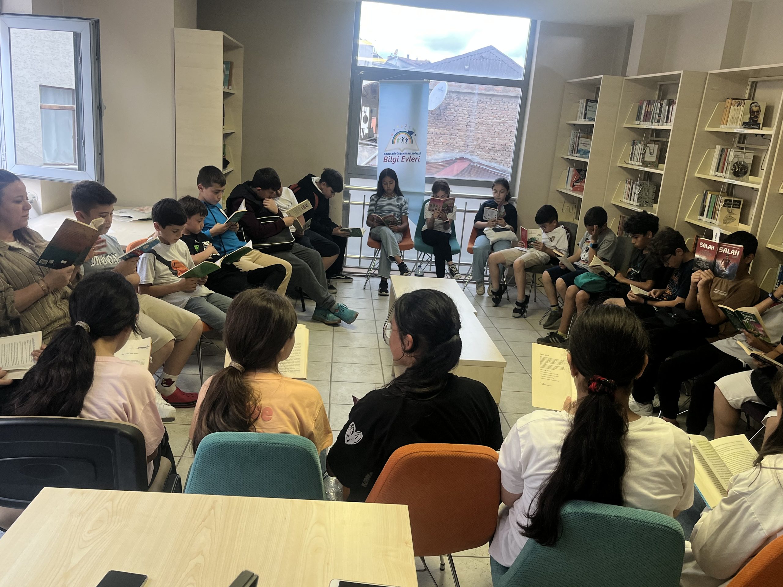 BÜYÜKŞEHİRDEN ÇOCUKLARA ÜCRETSİZ EĞİTİM DESTEĞİ