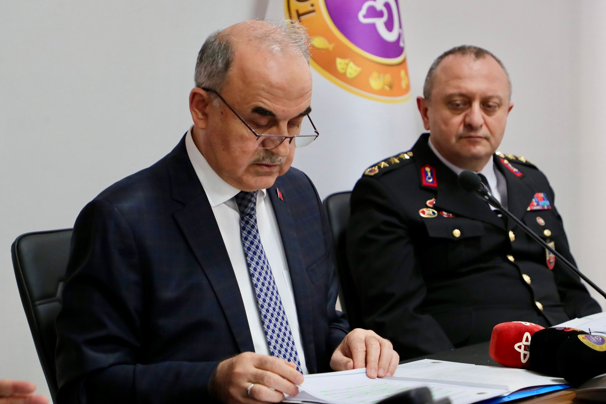 Vali Erol, Basın Mensuplarına Açıklamalarda Bulundu